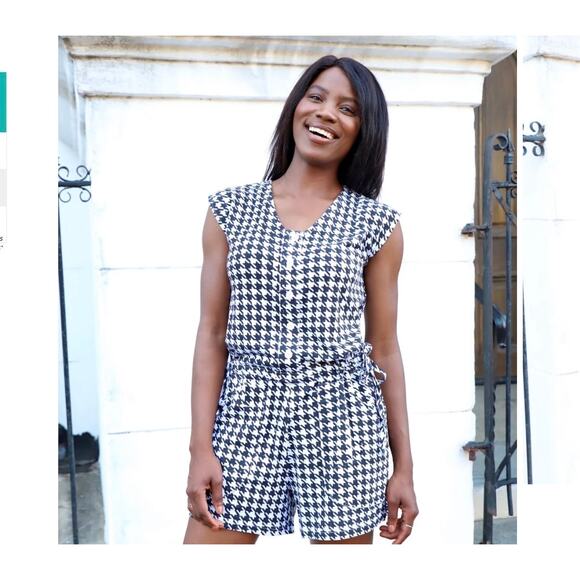 Passion Lillie Houndstooth Honey
Organic Jumpsuit Size Large, NEW - Picture 1 of 8